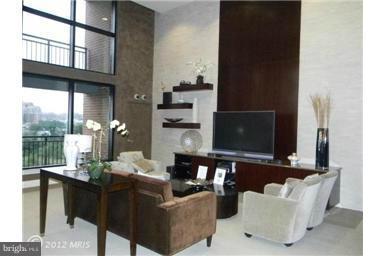 MIDTOWN ALEXANDRIA STATION CONDOMINIUM - Residential Lease