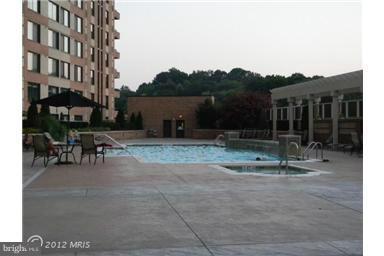 MIDTOWN ALEXANDRIA STATION CONDOMINIUM - Residential Lease