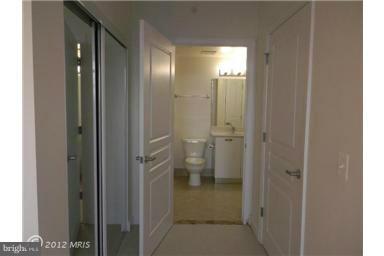 MIDTOWN ALEXANDRIA STATION CONDOMINIUM - Residential Lease