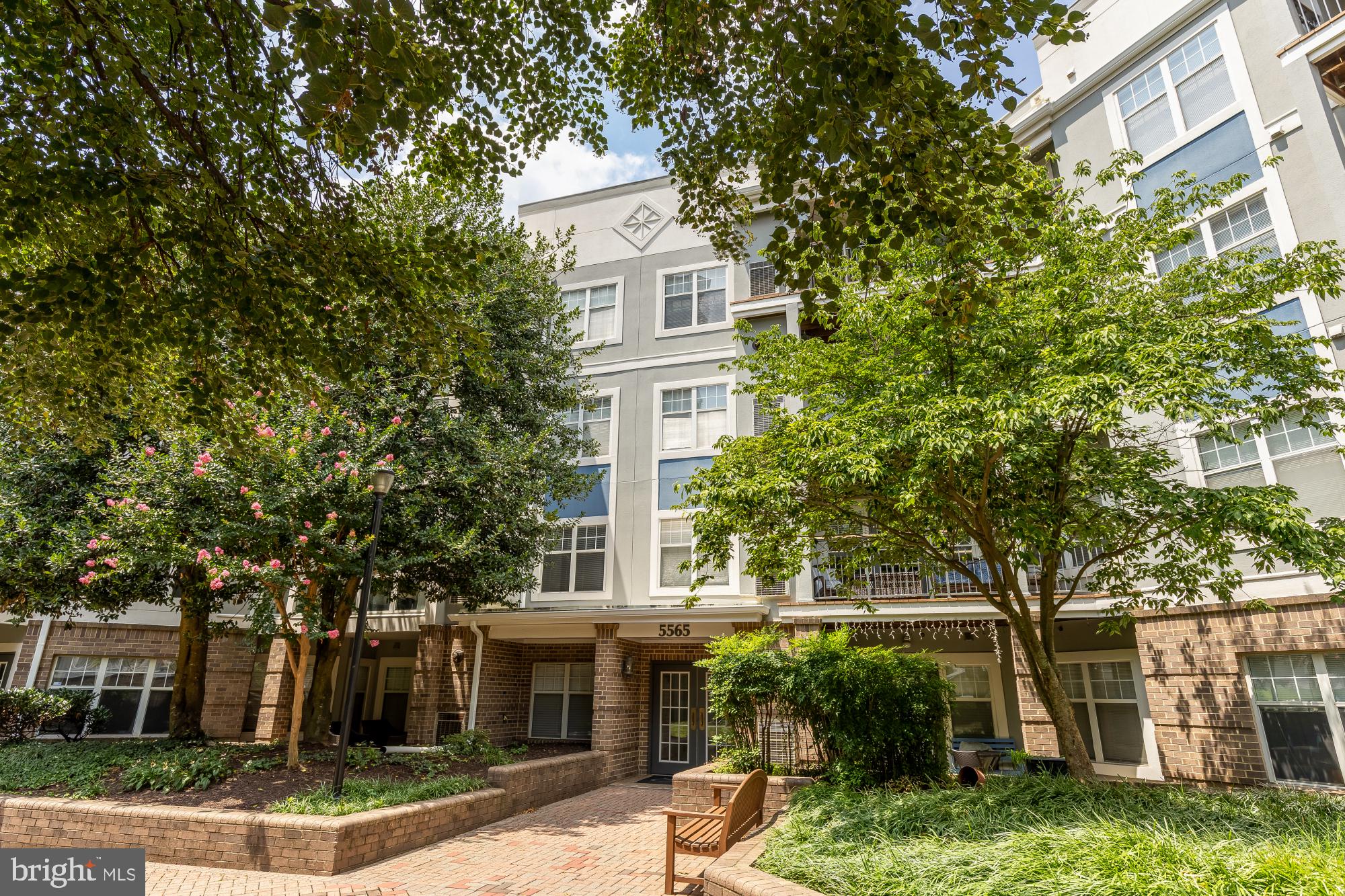 5565 SEMINARY ROAD 201