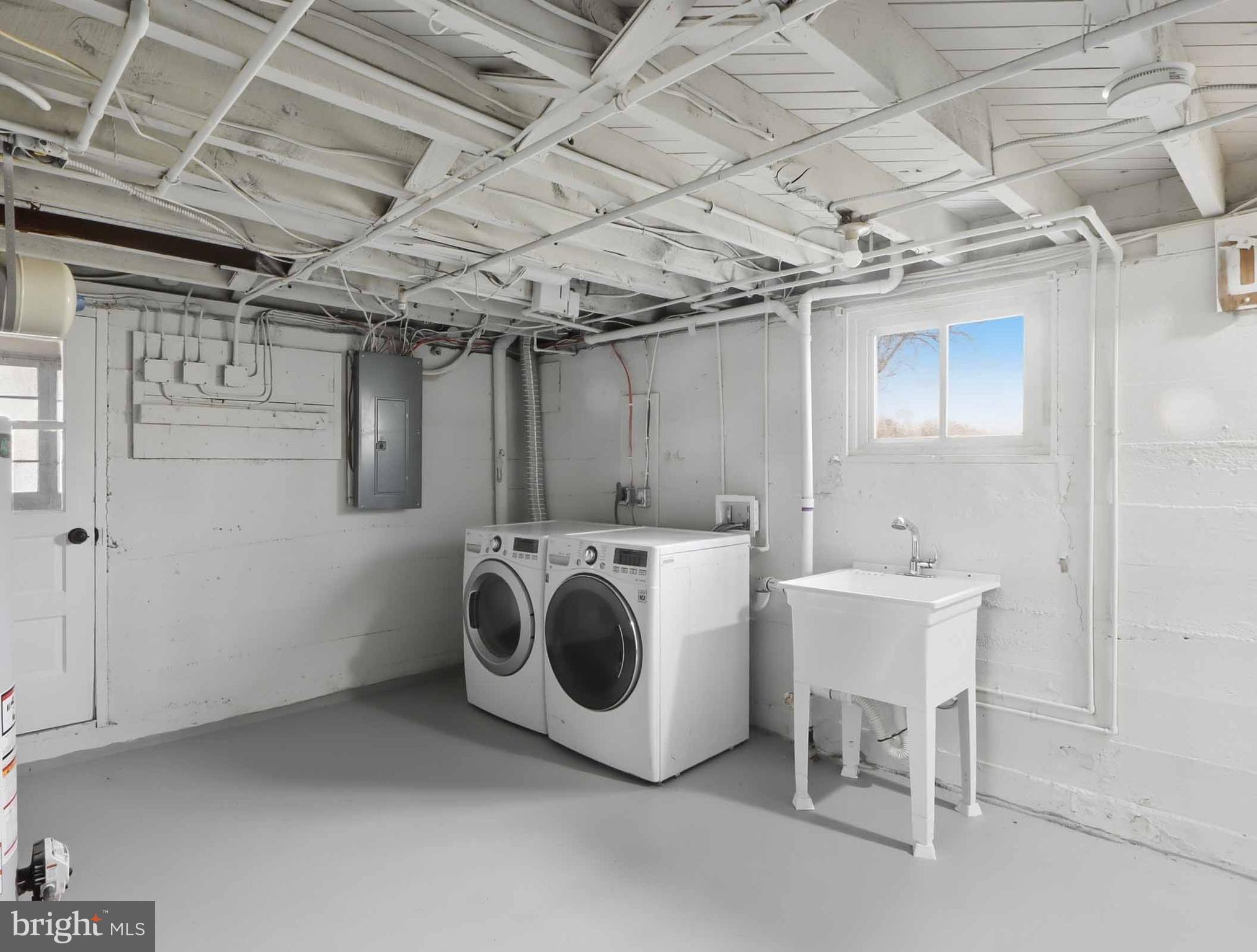 OVERLEA - Residential