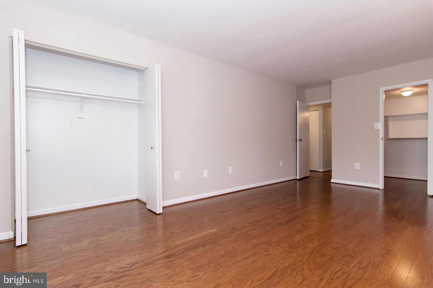 HAWTHORNE VILLAGE - Residential