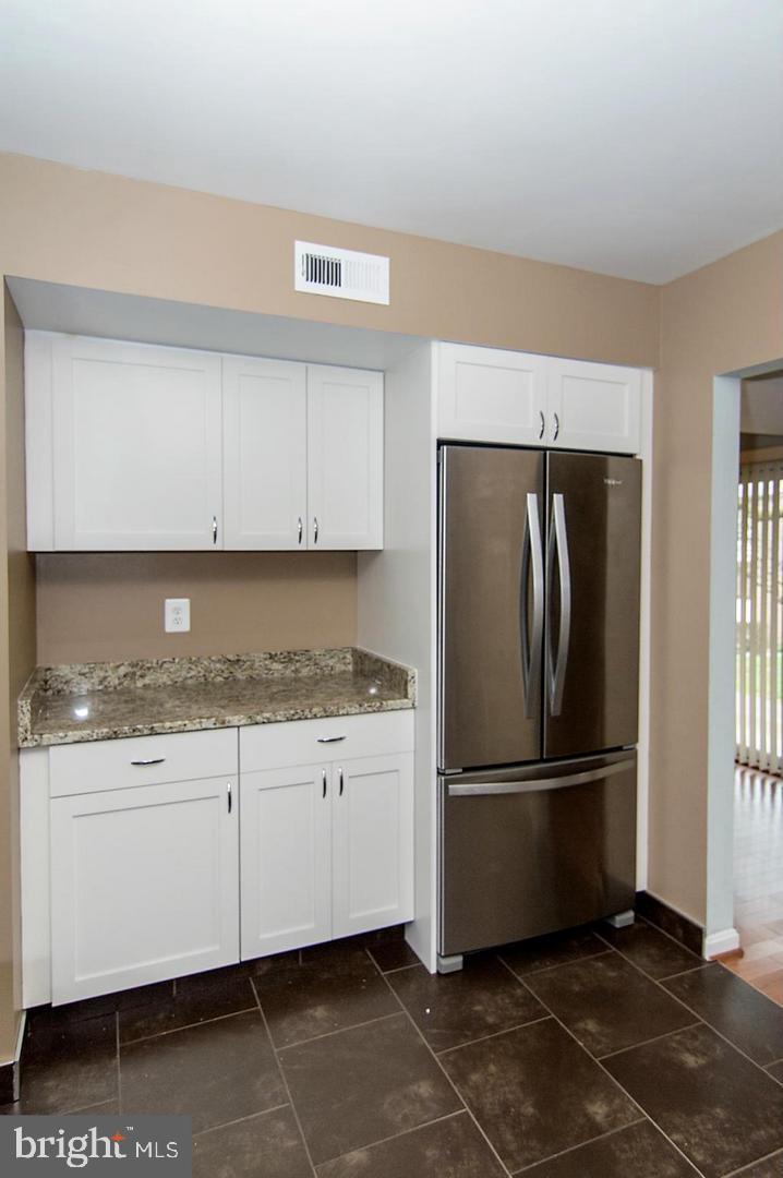 HAWTHORNE VILLAGE - Residential