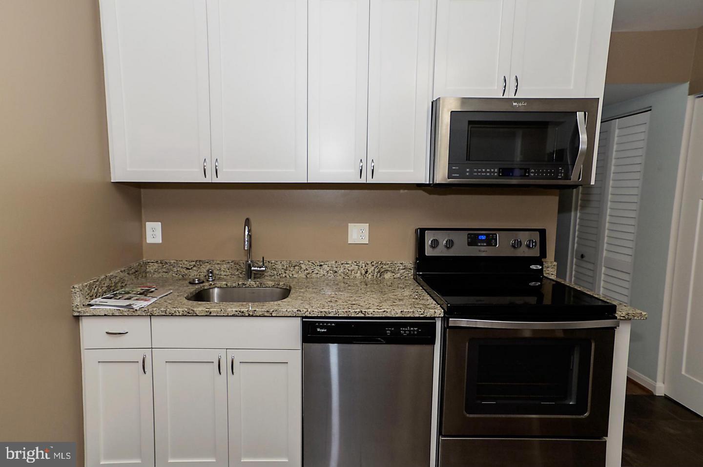 HAWTHORNE VILLAGE - Residential