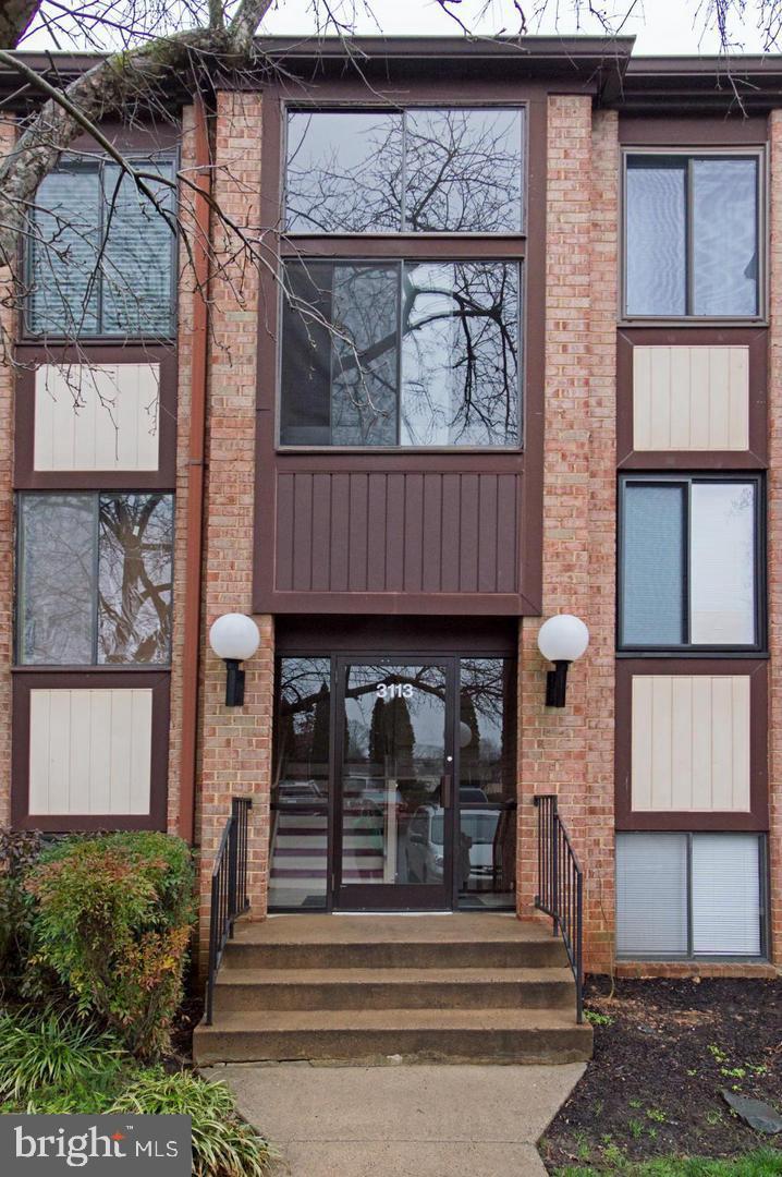 3113 BUCCANEER COURT 002