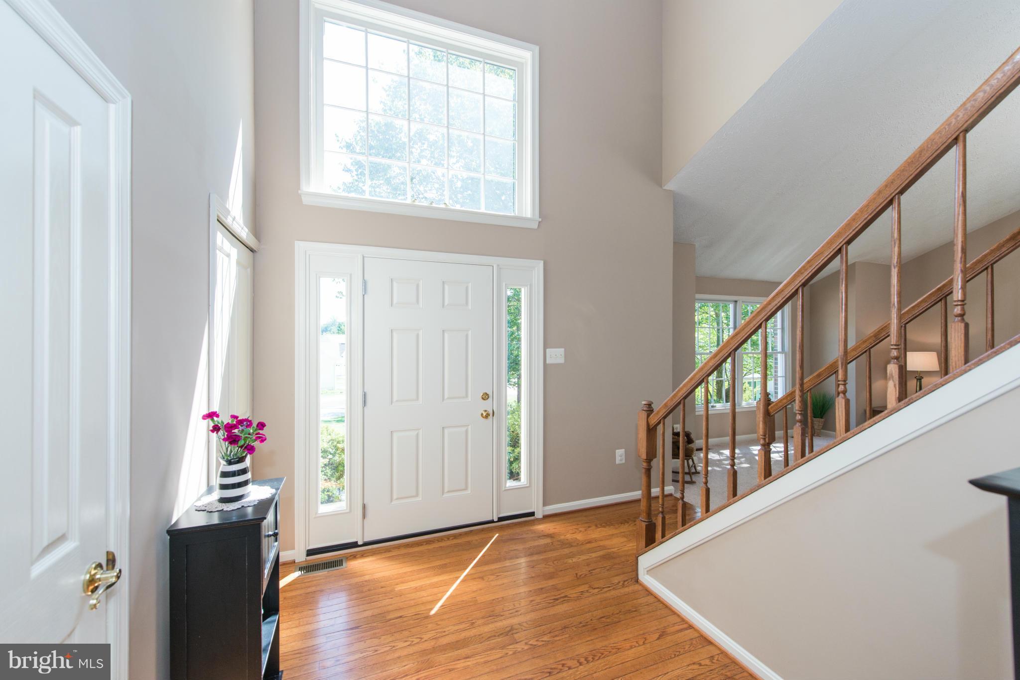 COURTS OF FOUR SEASONS - Residential