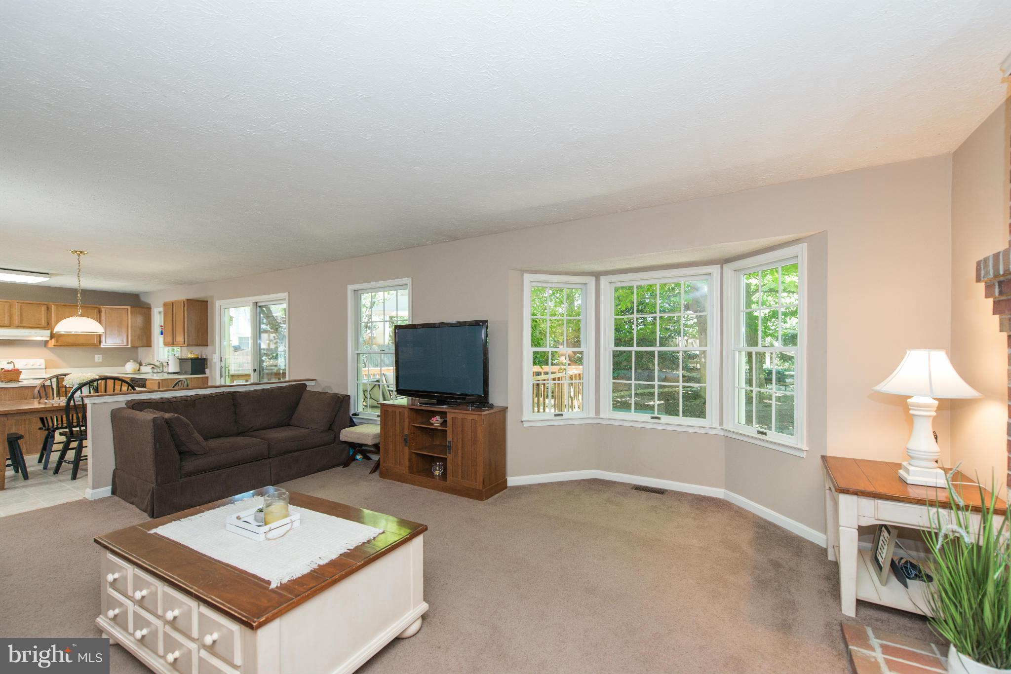 COURTS OF FOUR SEASONS - Residential