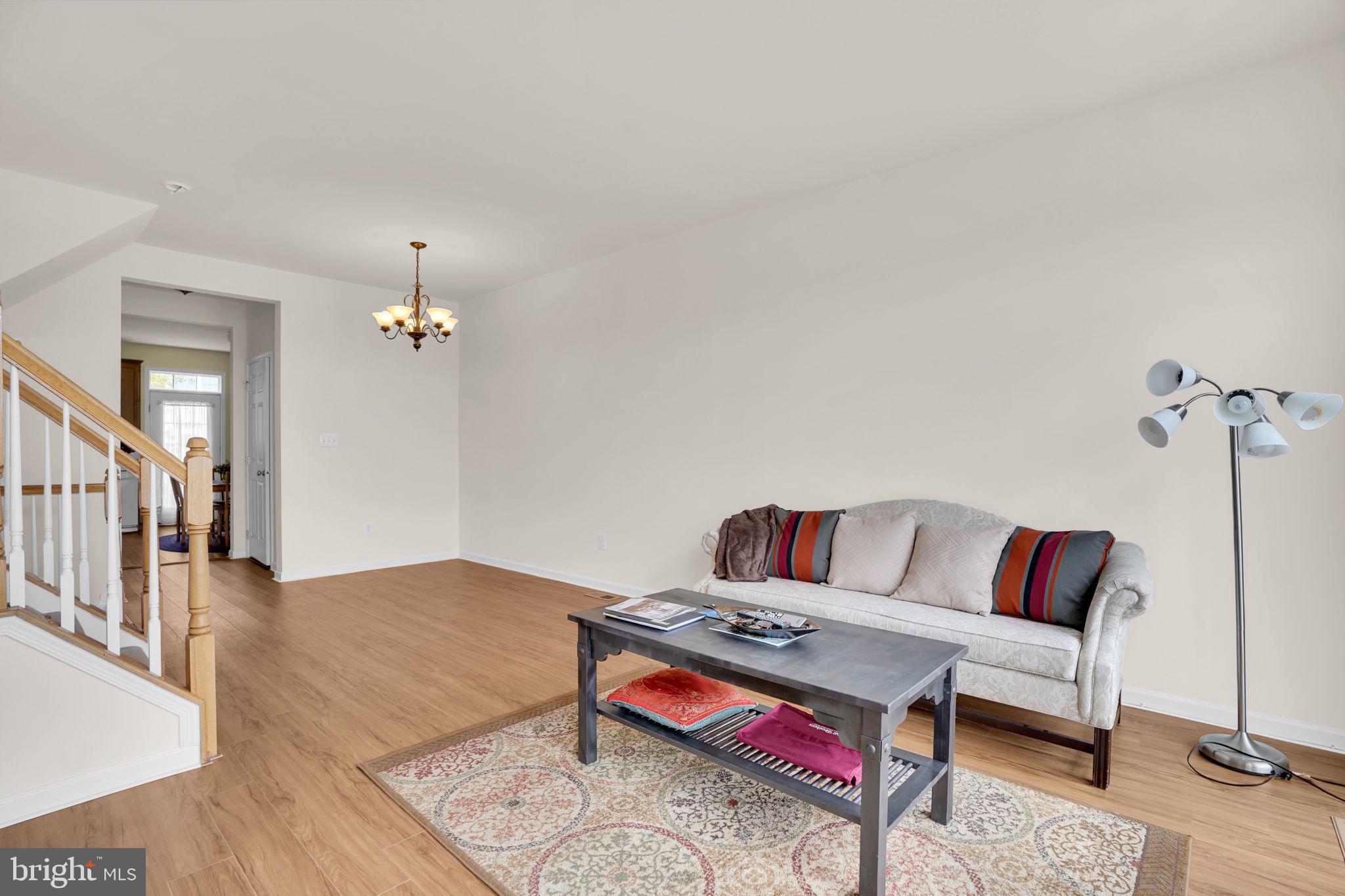 SOUTH RIDING - Residential