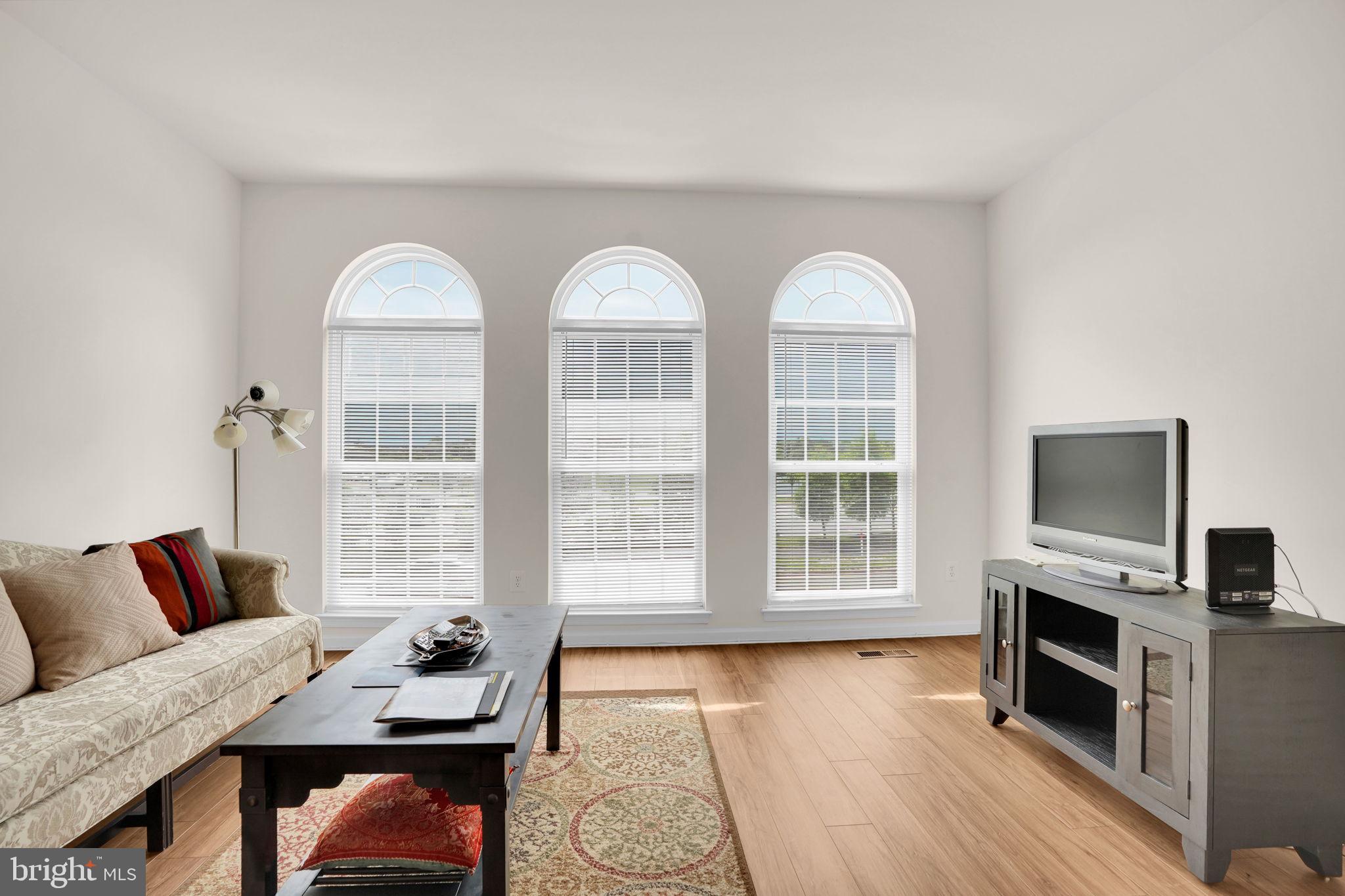 SOUTH RIDING - Residential