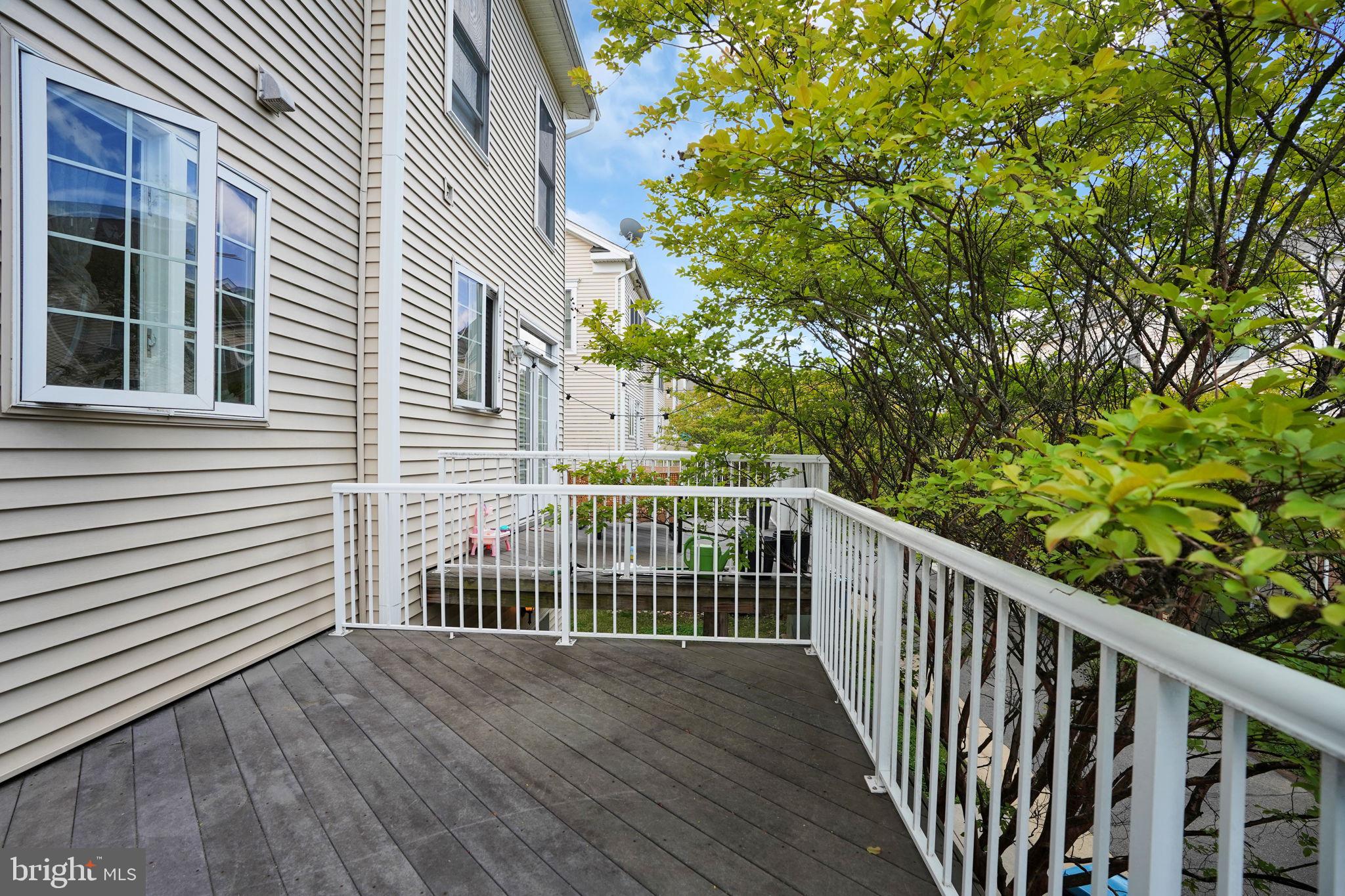 SOUTH RIDING - Residential