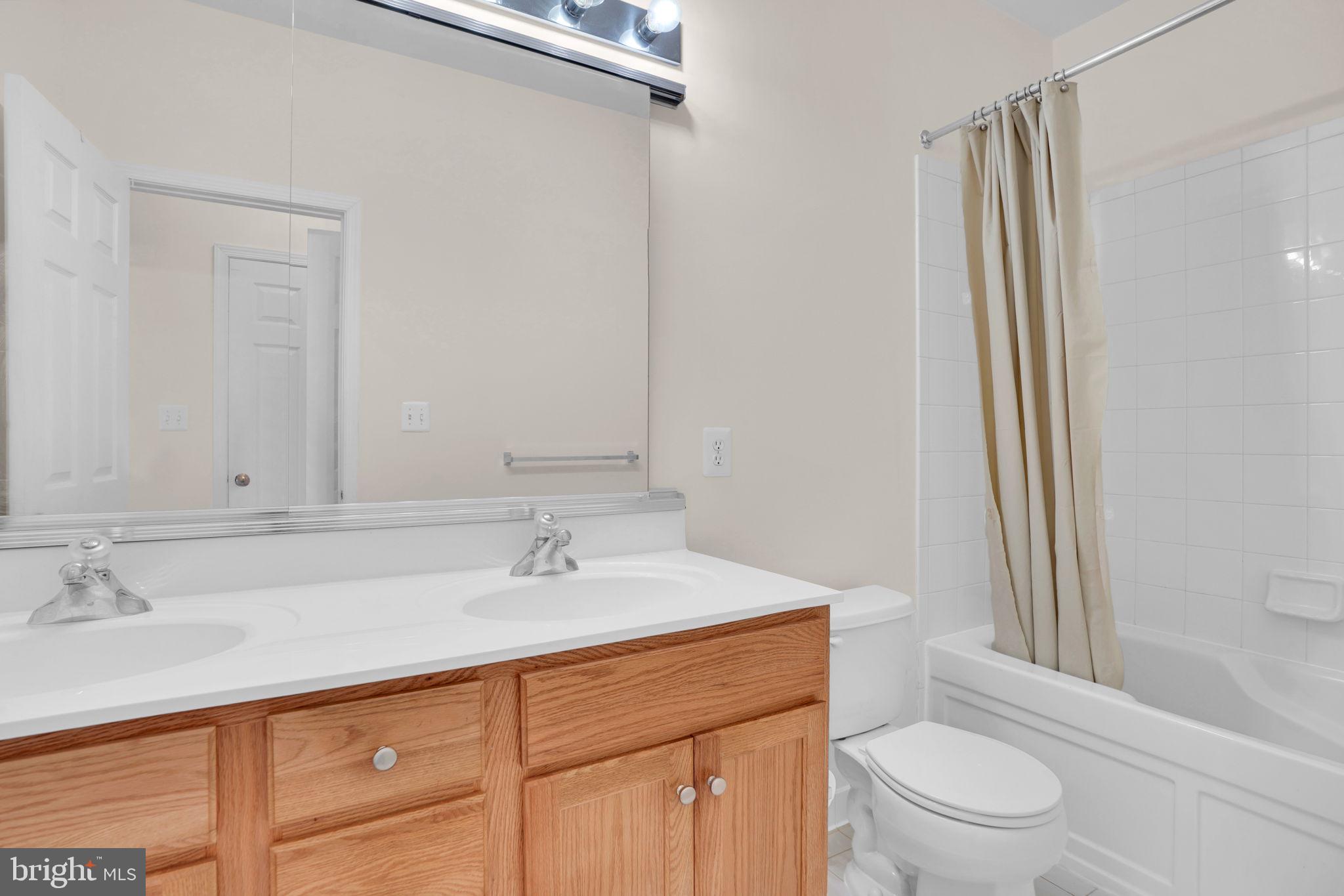 SOUTH RIDING - Residential