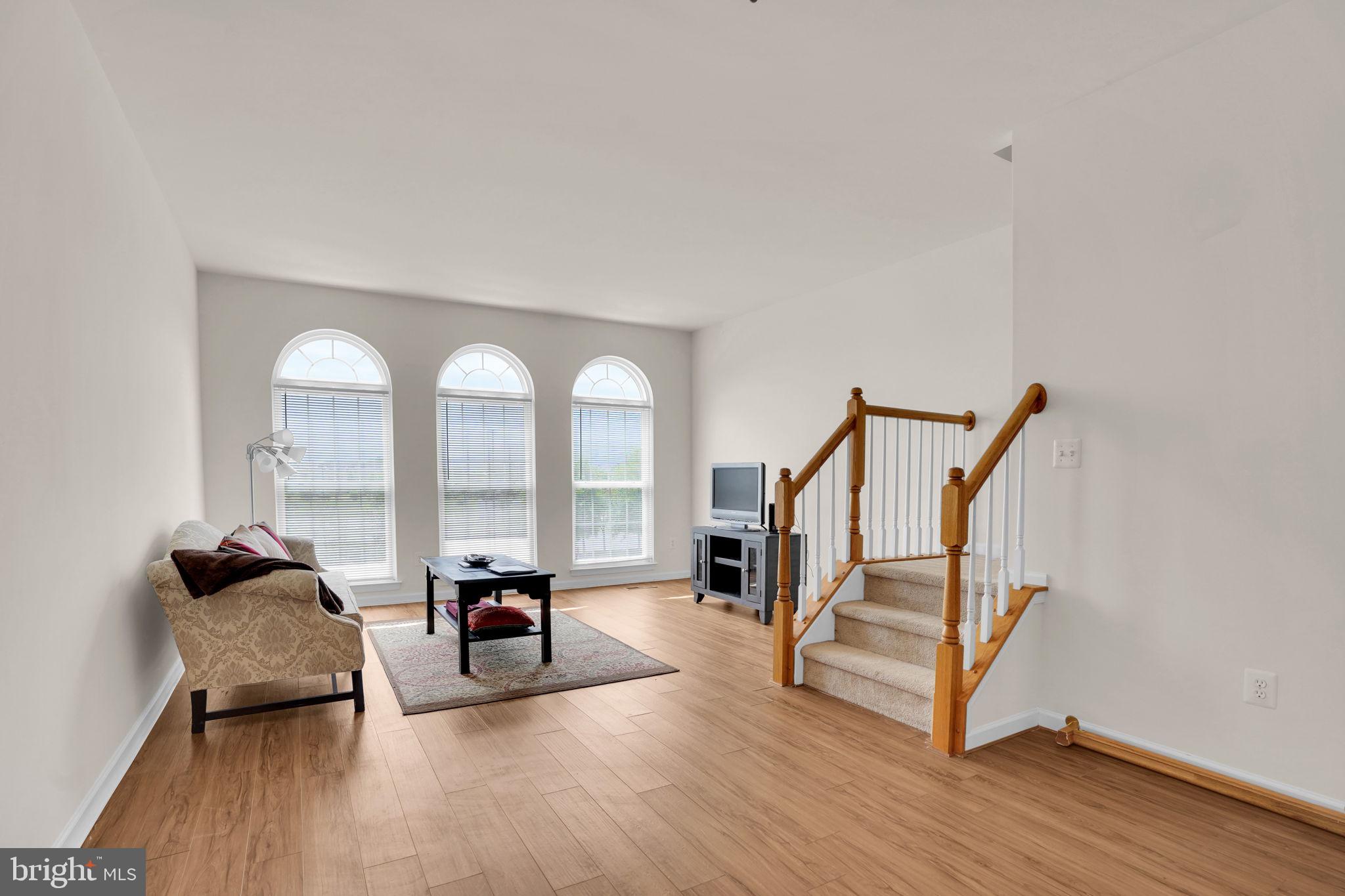 SOUTH RIDING - Residential