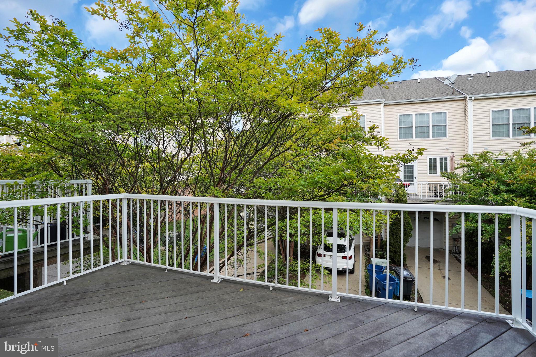 SOUTH RIDING - Residential