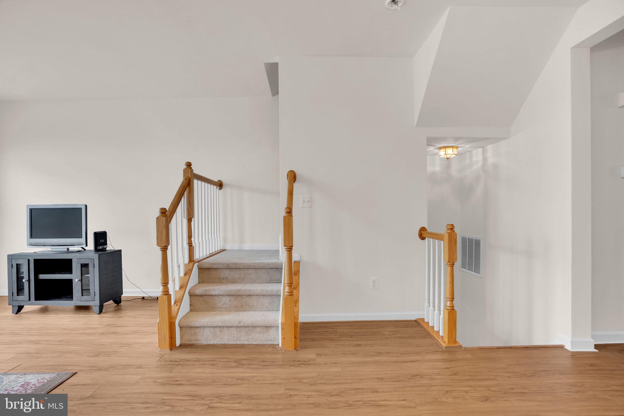 SOUTH RIDING - Residential
