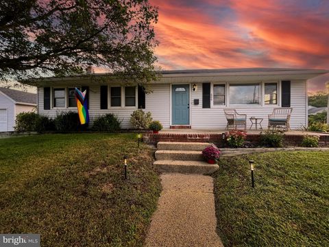 606 S BROWNING AVENUE SOMERDALE NJ 08083