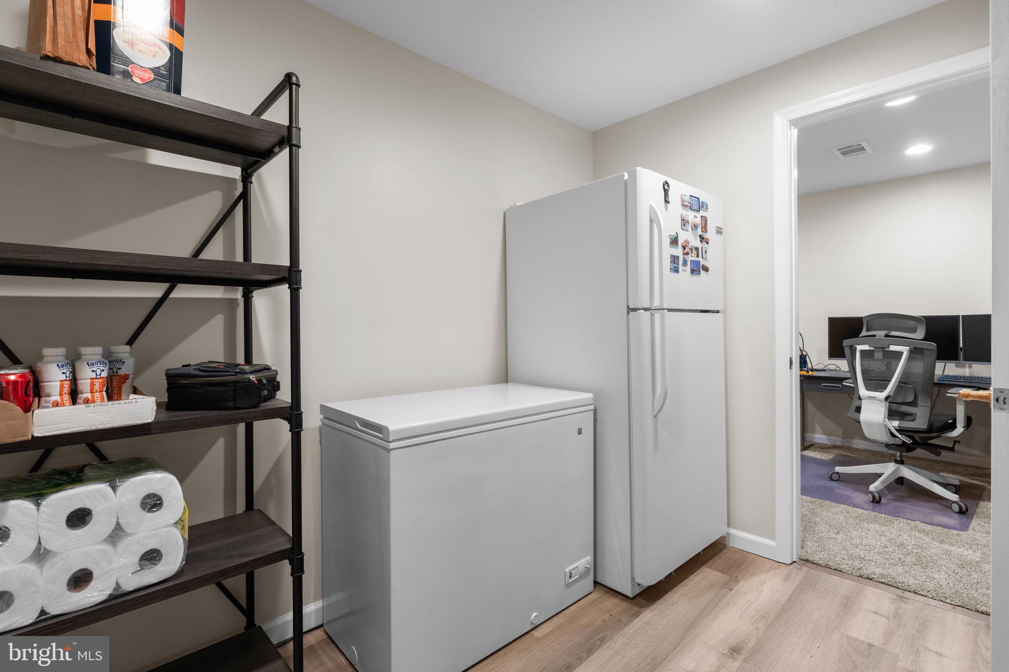 LOWES ISLAND/CASCADES - Residential