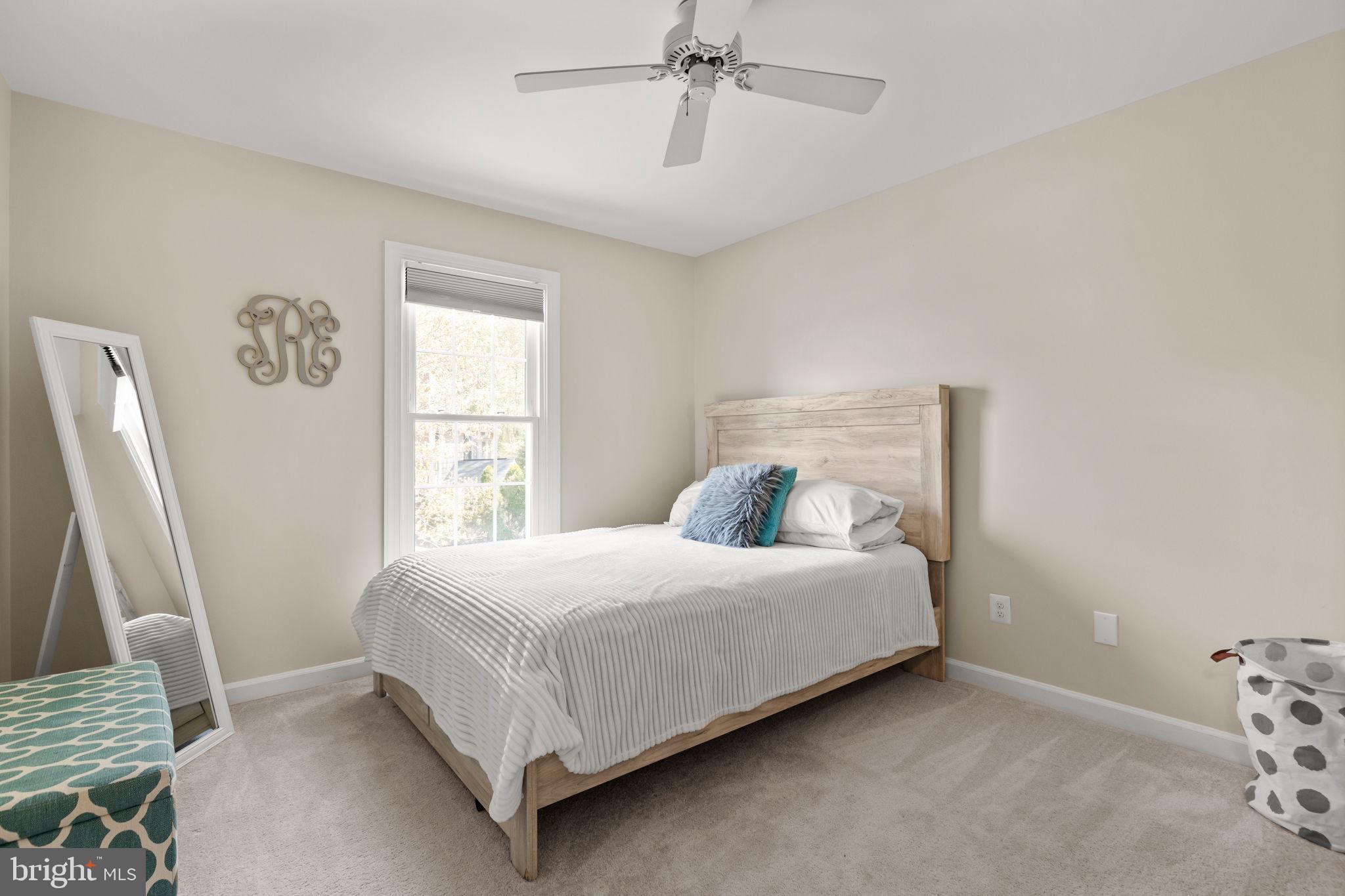 LOWES ISLAND/CASCADES - Residential