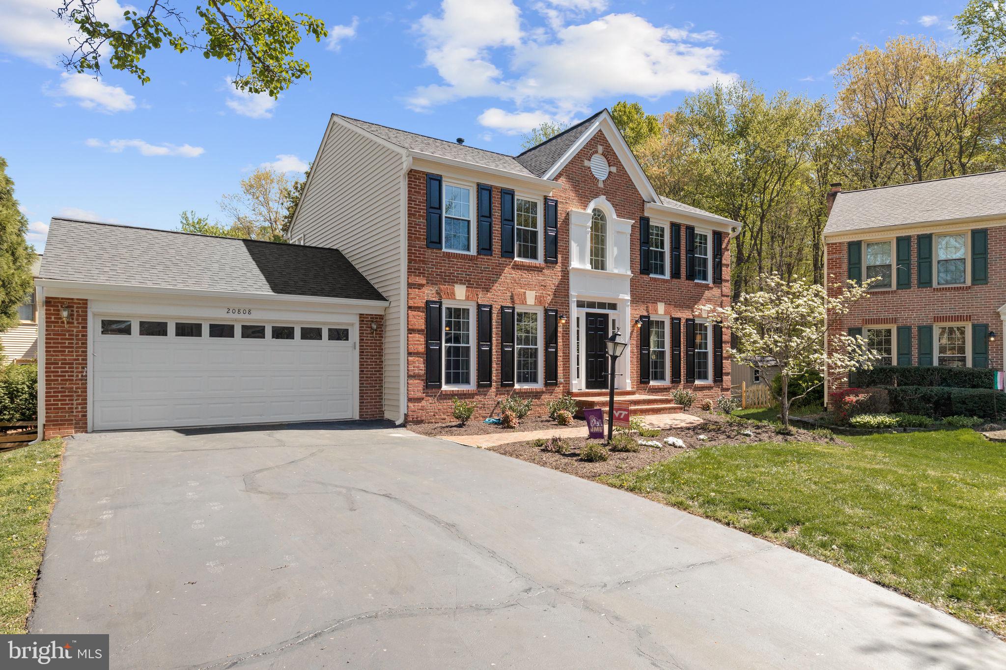 LOWES ISLAND/CASCADES - Residential