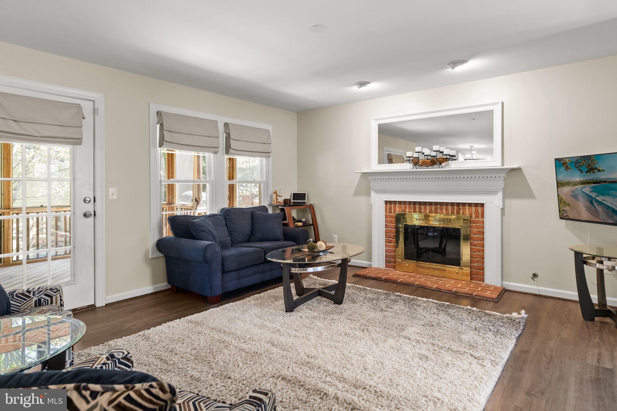 LOWES ISLAND/CASCADES - Residential