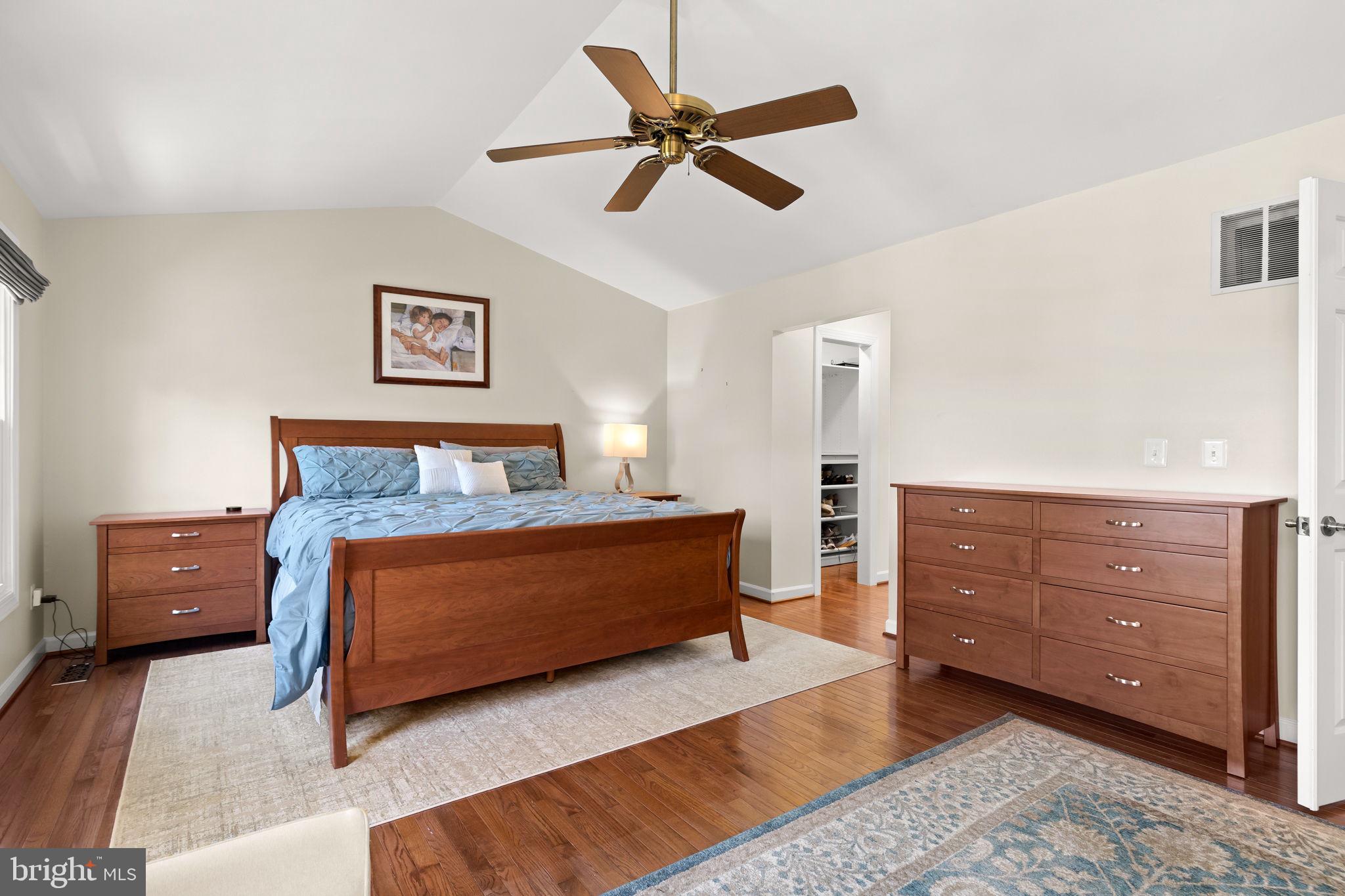 LOWES ISLAND/CASCADES - Residential