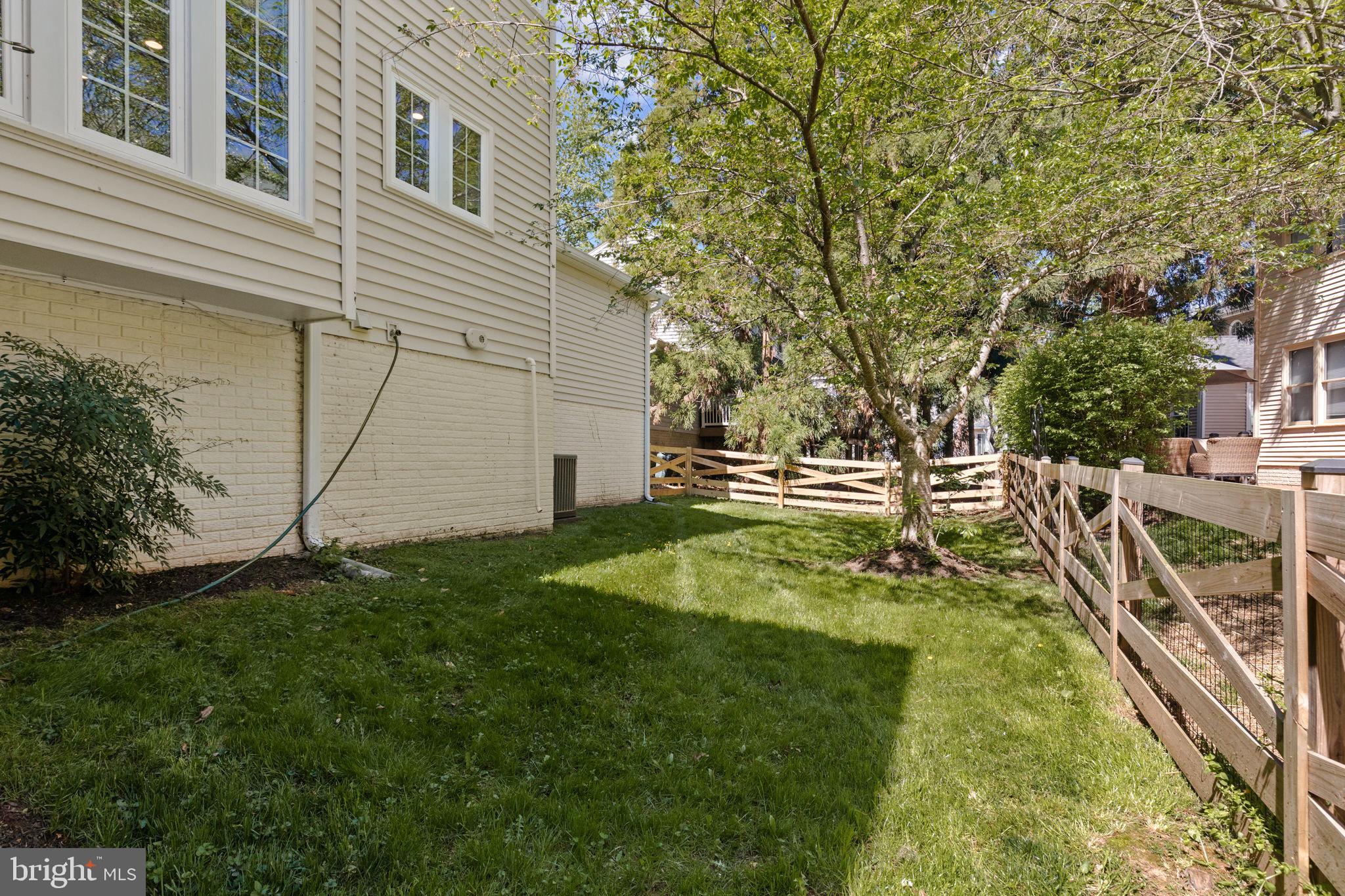 LOWES ISLAND/CASCADES - Residential