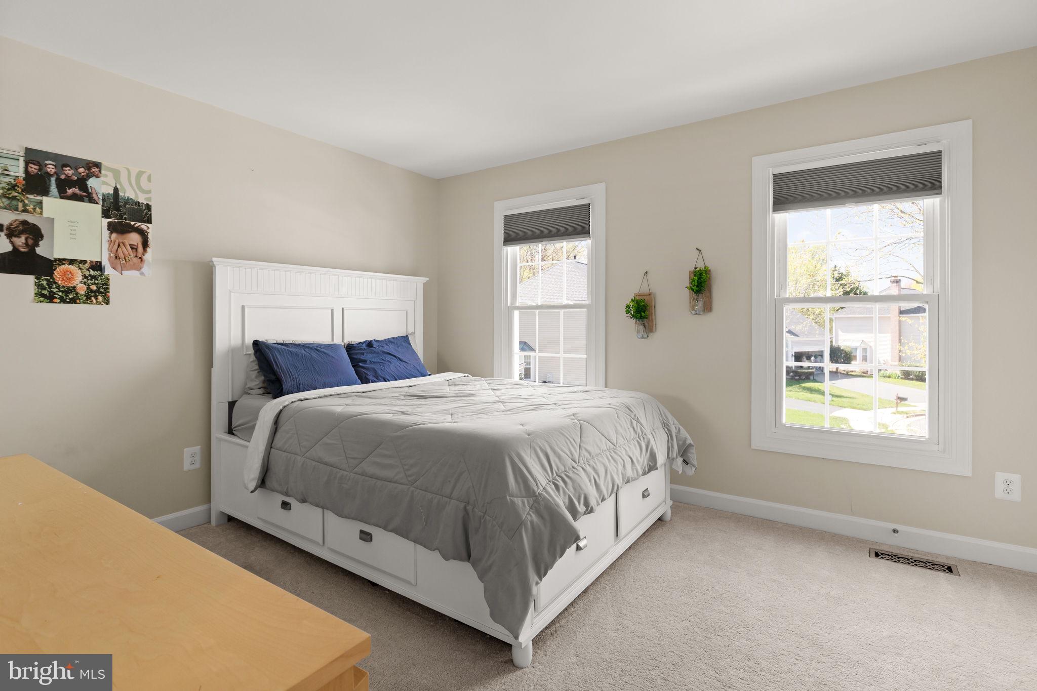 LOWES ISLAND/CASCADES - Residential