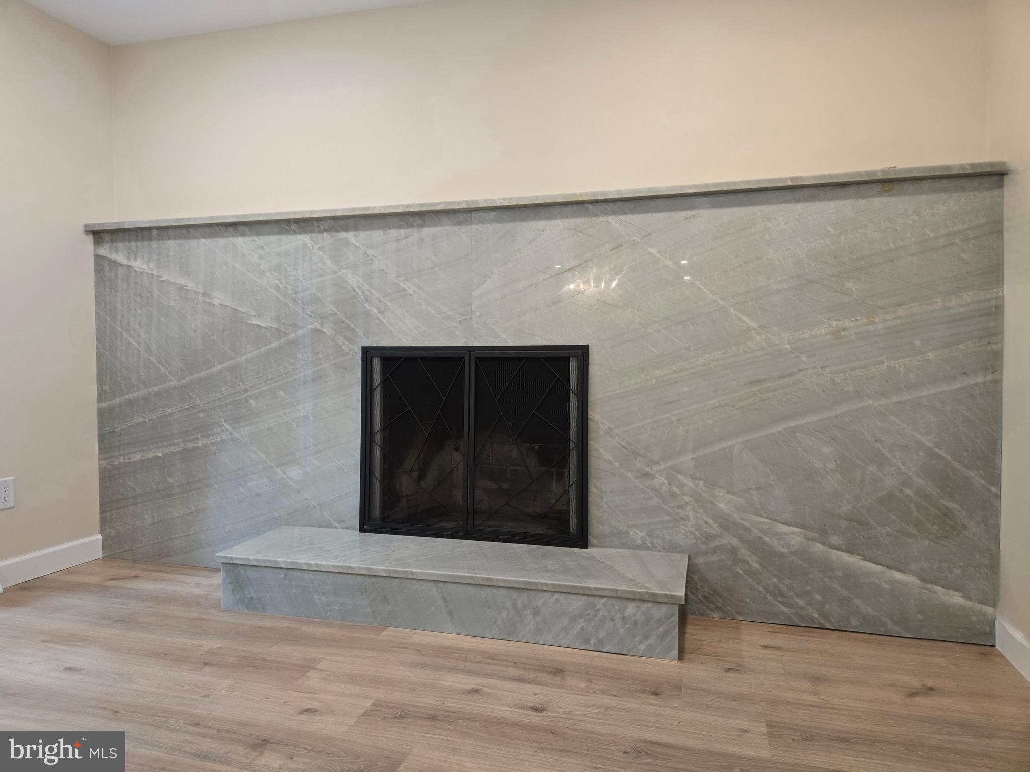 SOUTHAMPTON HILLS - Residential