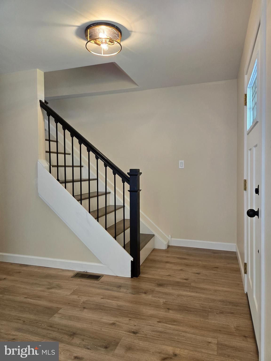 SOUTHAMPTON HILLS - Residential