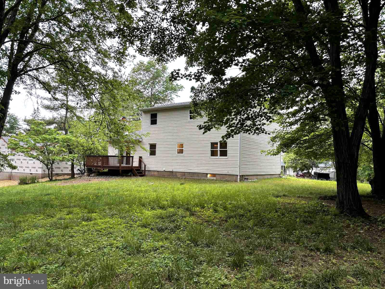 SOUTHAMPTON HILLS - Residential