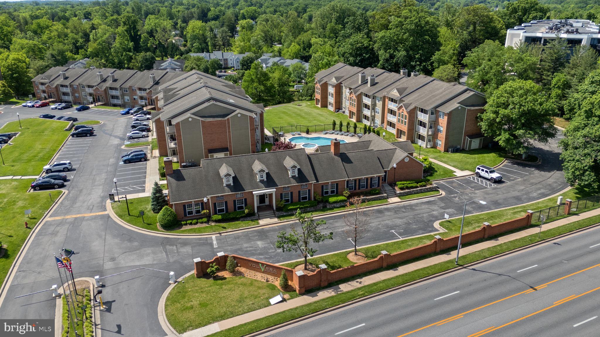 BEDFORD COMMONS - Residential