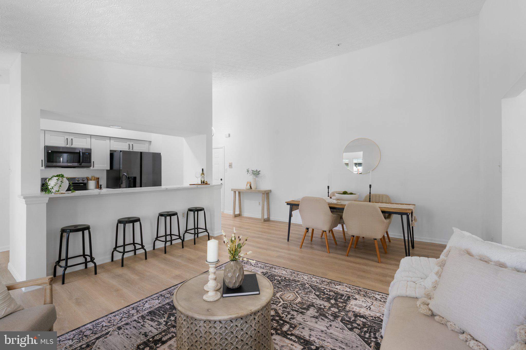 BEDFORD COMMONS - Residential