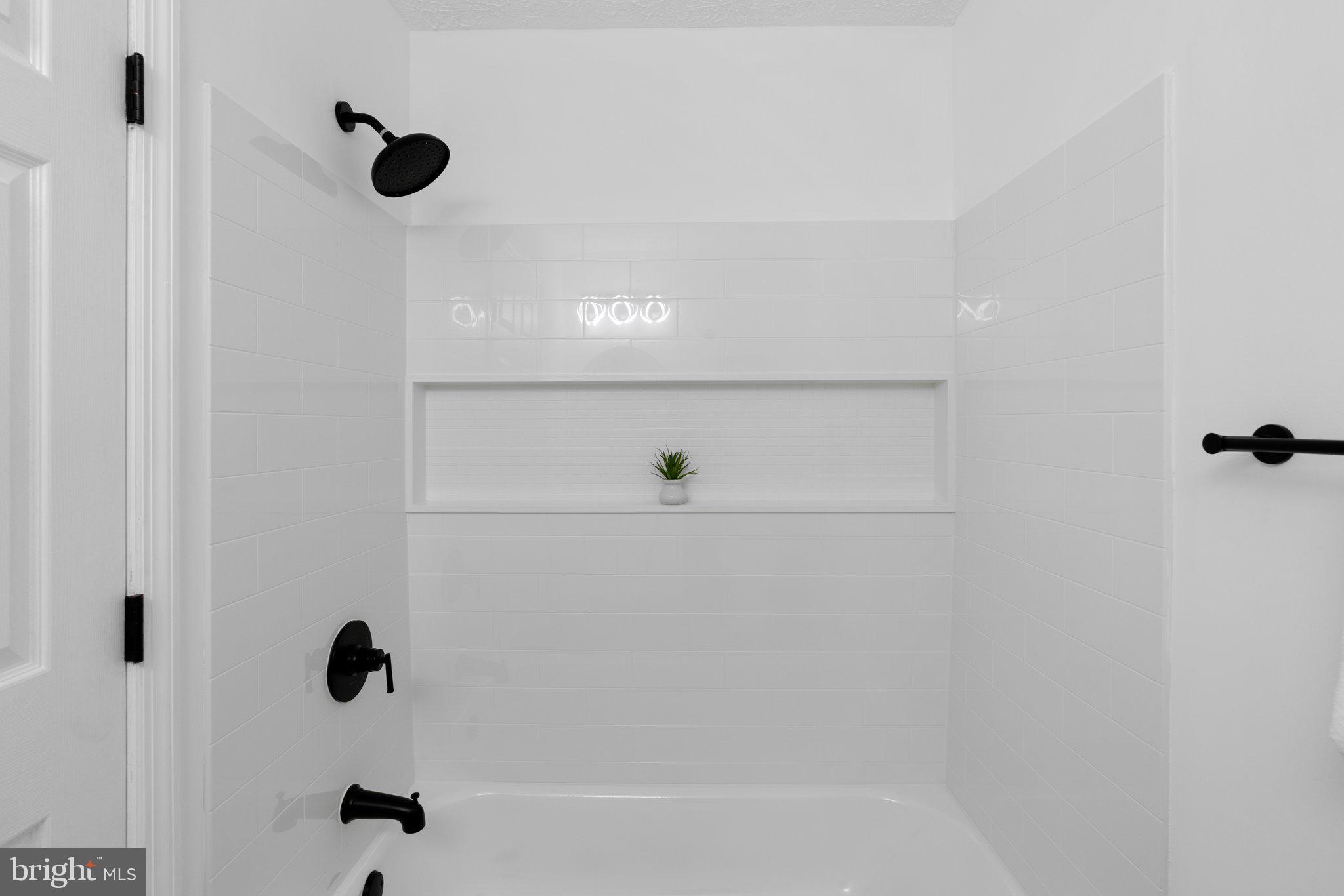 BEDFORD COMMONS - Residential