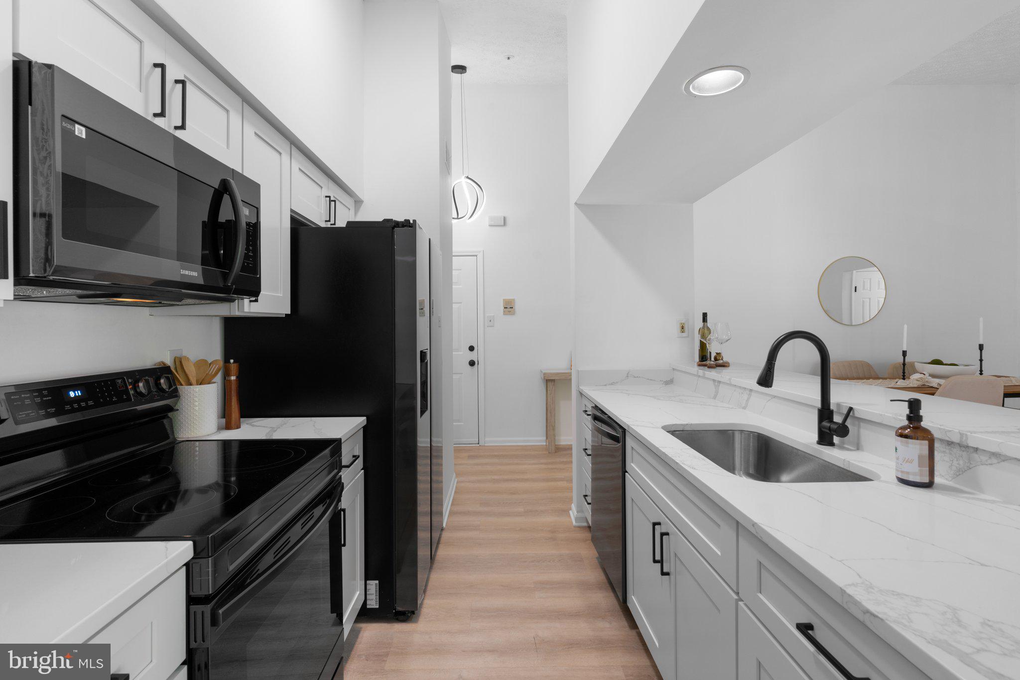 BEDFORD COMMONS - Residential