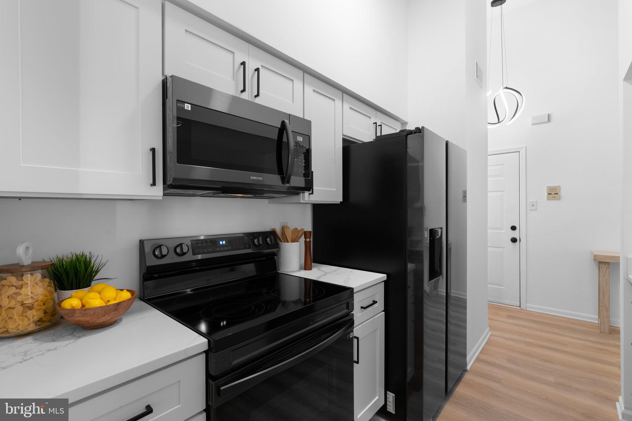 BEDFORD COMMONS - Residential