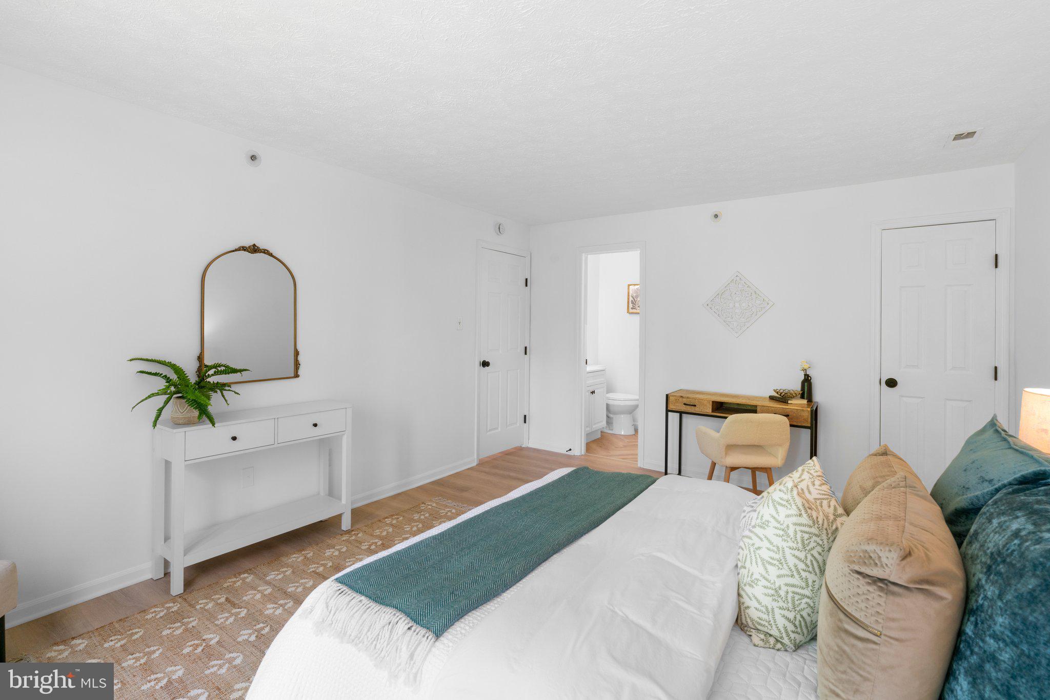 BEDFORD COMMONS - Residential