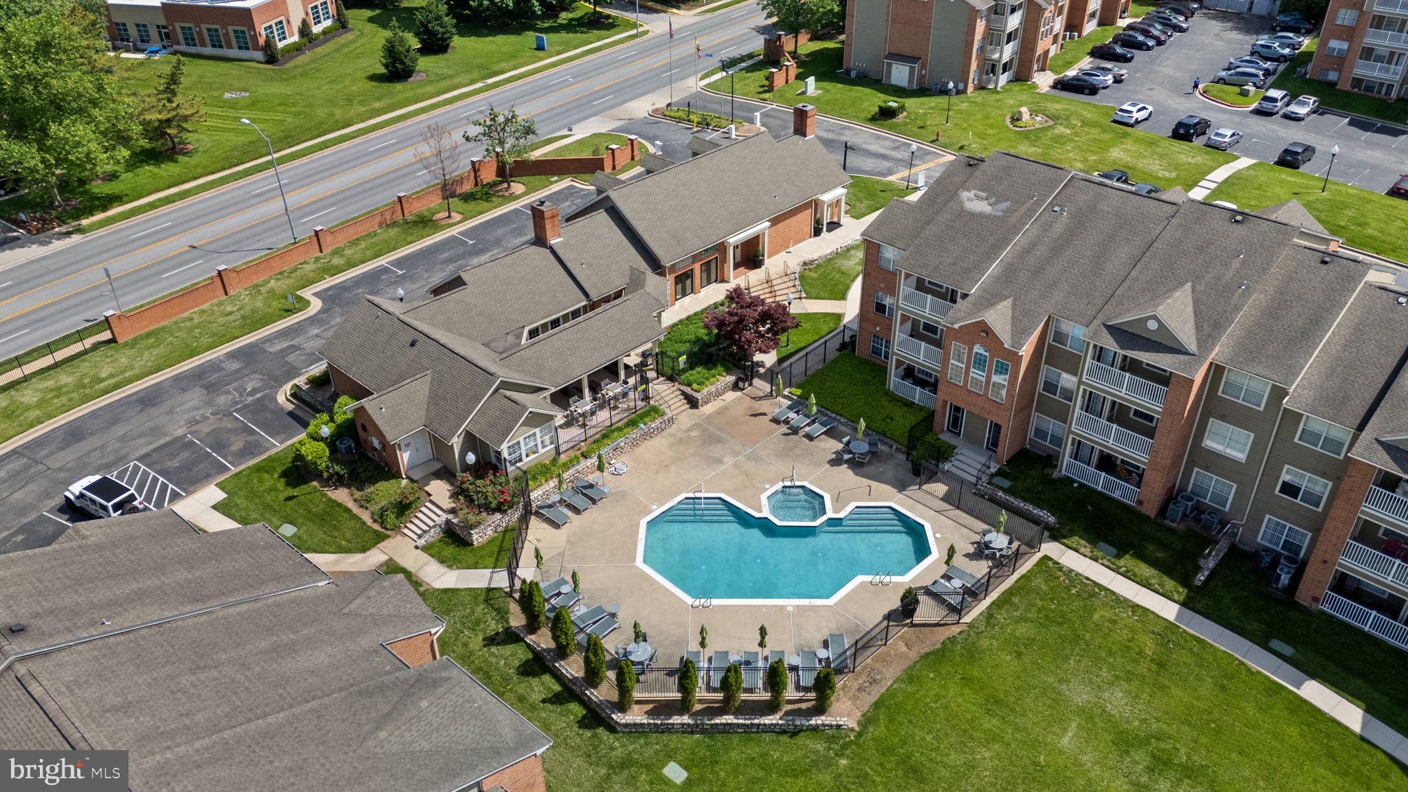 BEDFORD COMMONS - Residential