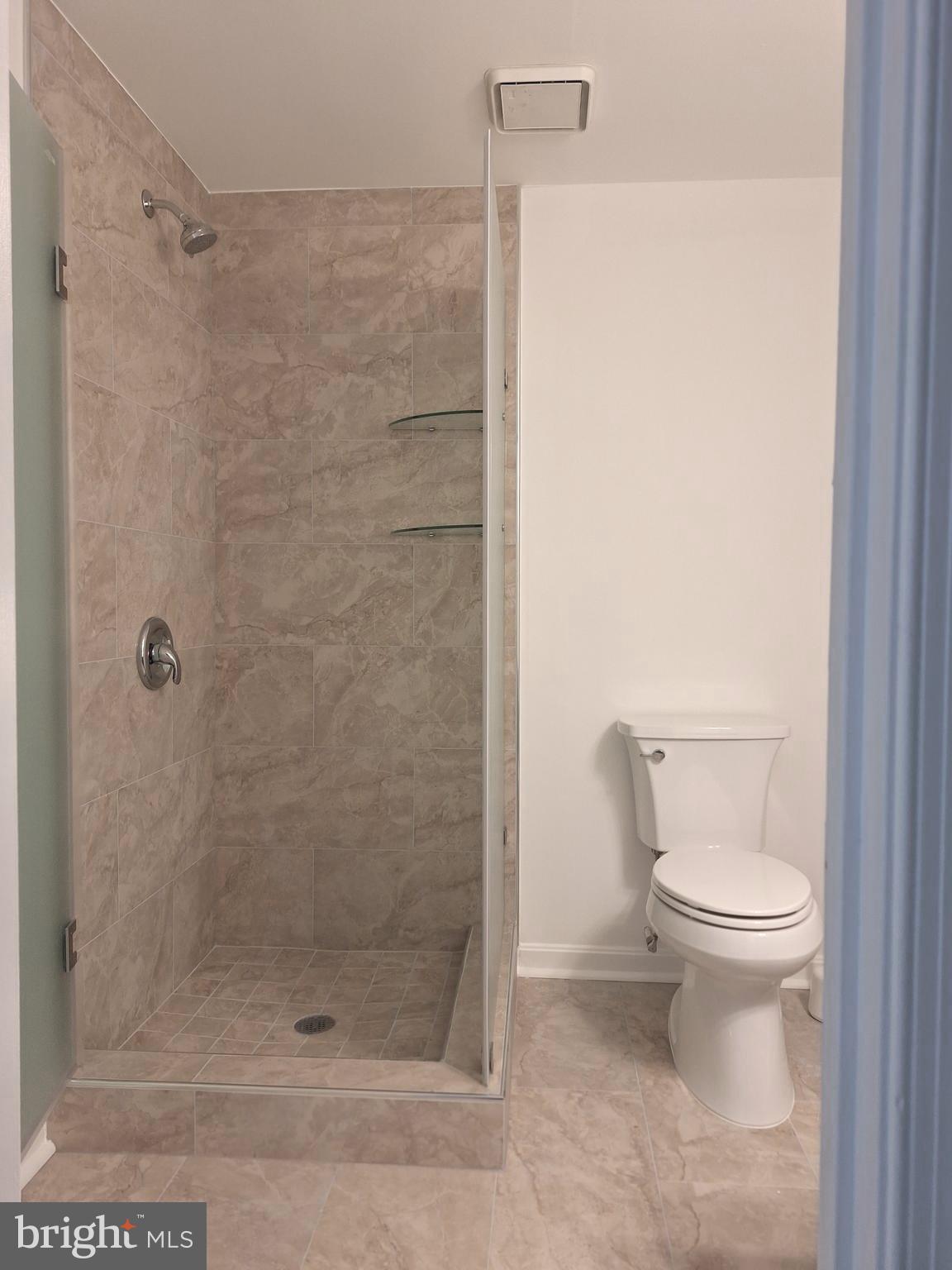 FAIRFAX ACRES - Residential Lease