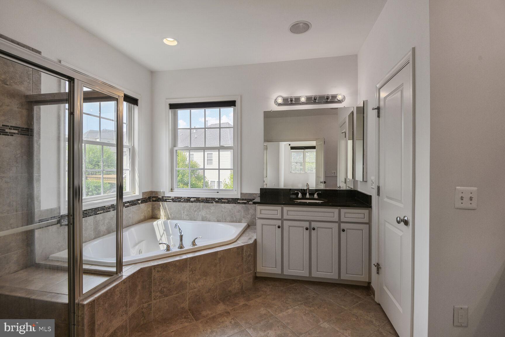 POPLAR RUN - Residential