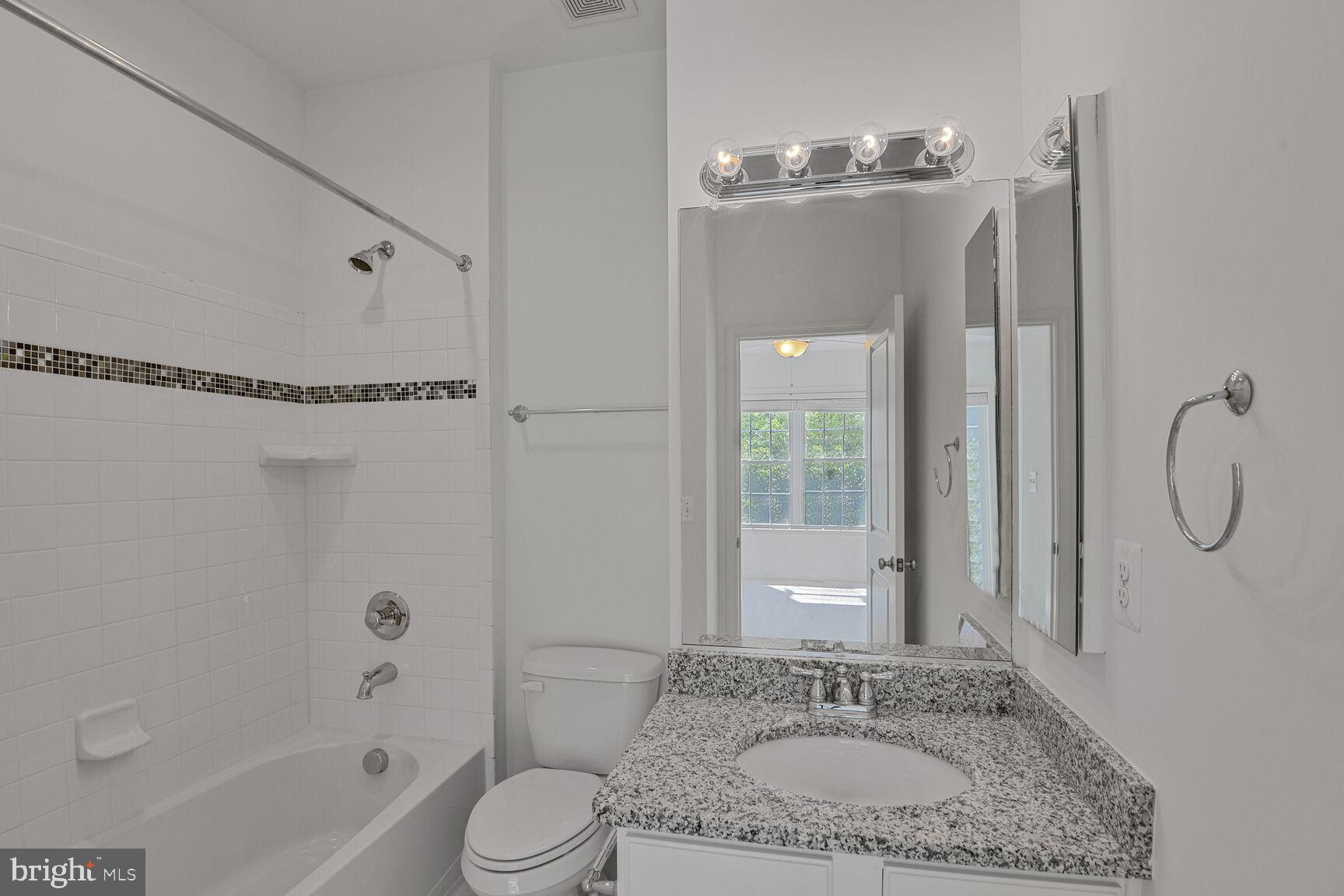 POPLAR RUN - Residential