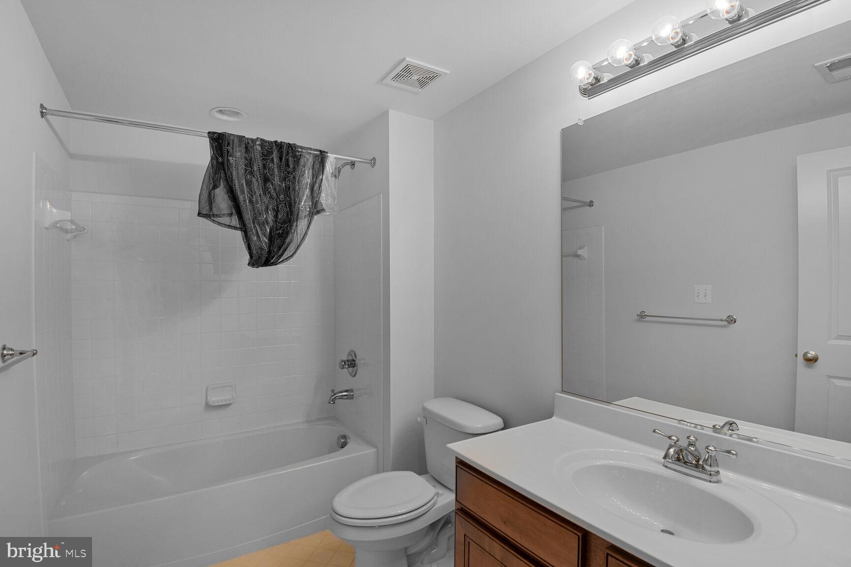 POPLAR RUN - Residential