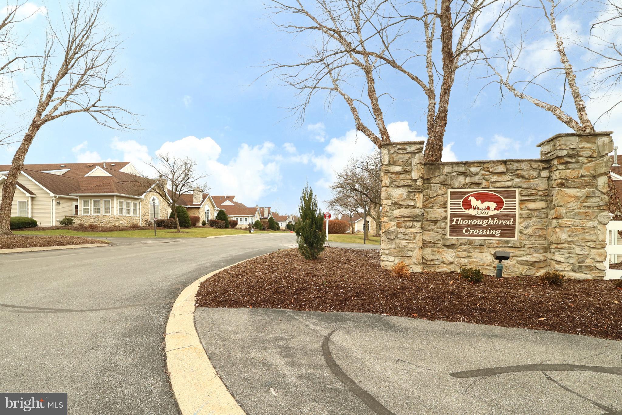 THOROUGHBRED CROSSING - Residential