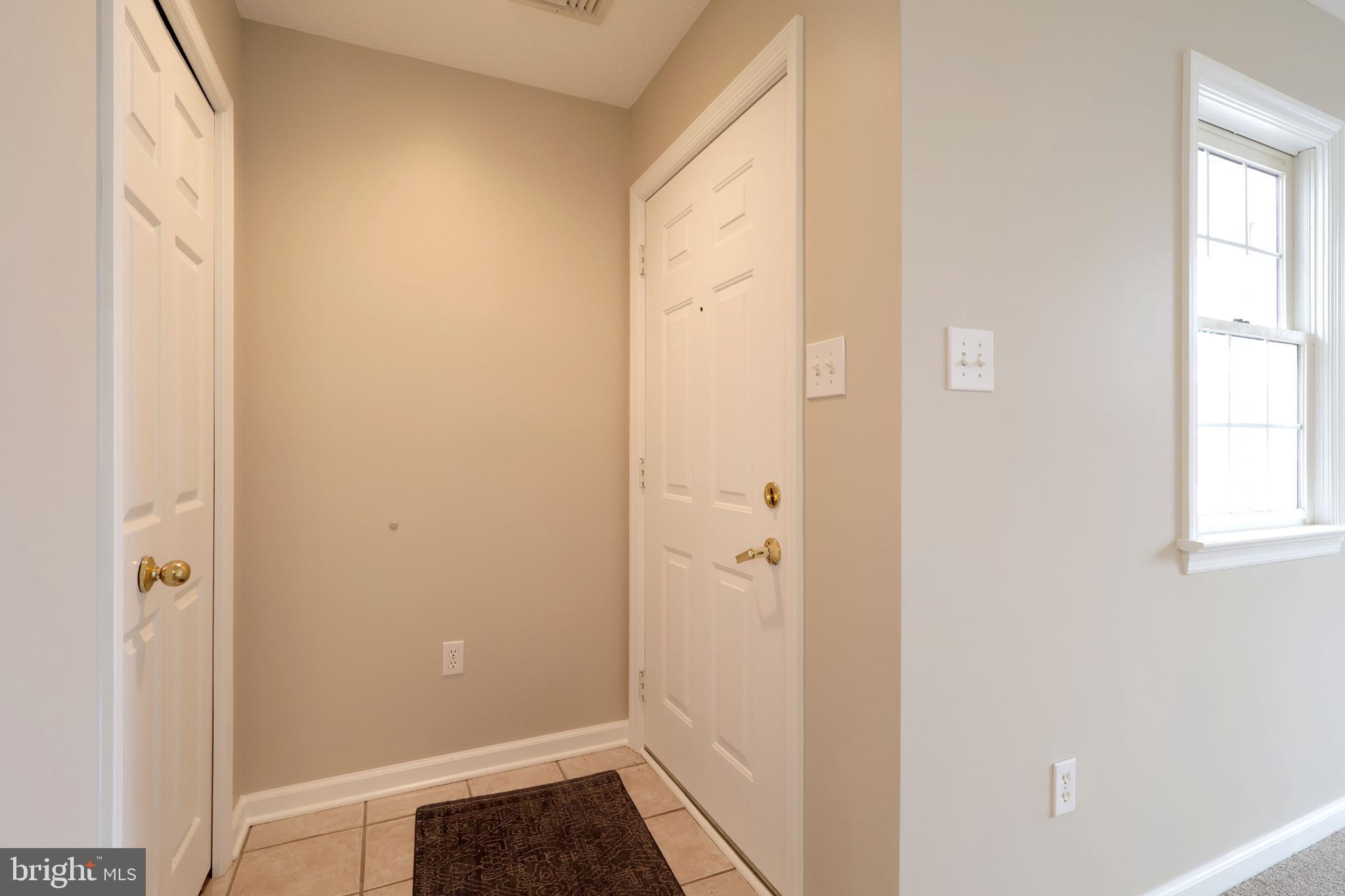 THOROUGHBRED CROSSING - Residential