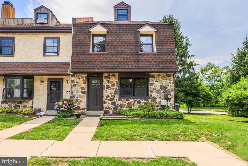 Photo of 172 Stirling Court, WEST CHESTER, PA 19380 (MLS # PACT2118024)