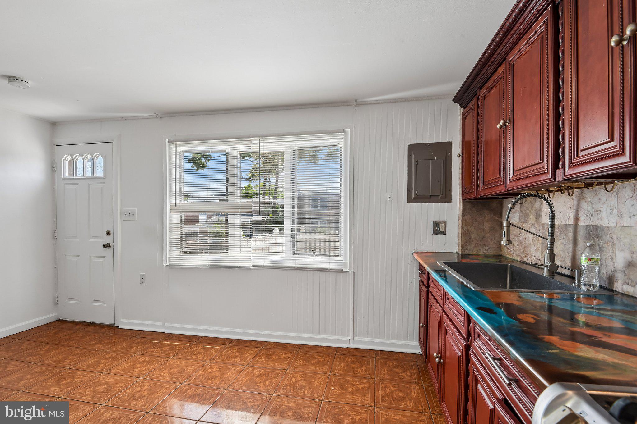 EASTWOOD HEIGHTS - Residential