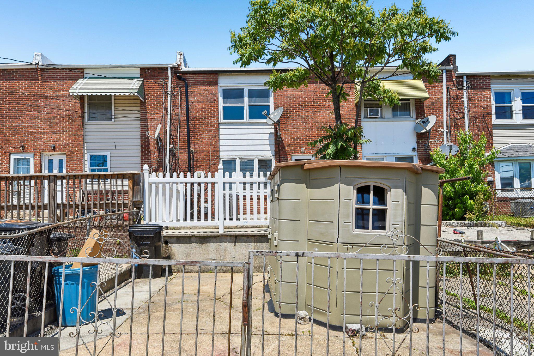 EASTWOOD HEIGHTS - Residential