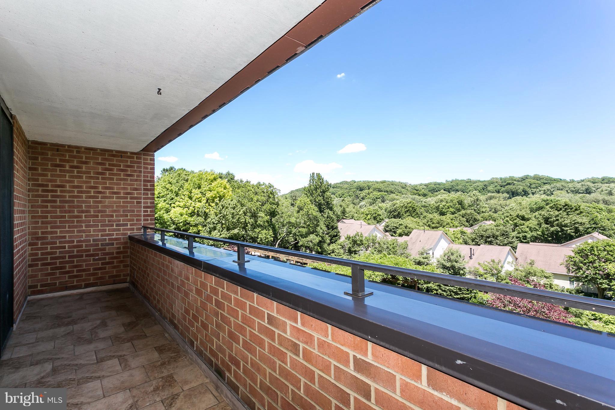 CROSS KEYS - Residential