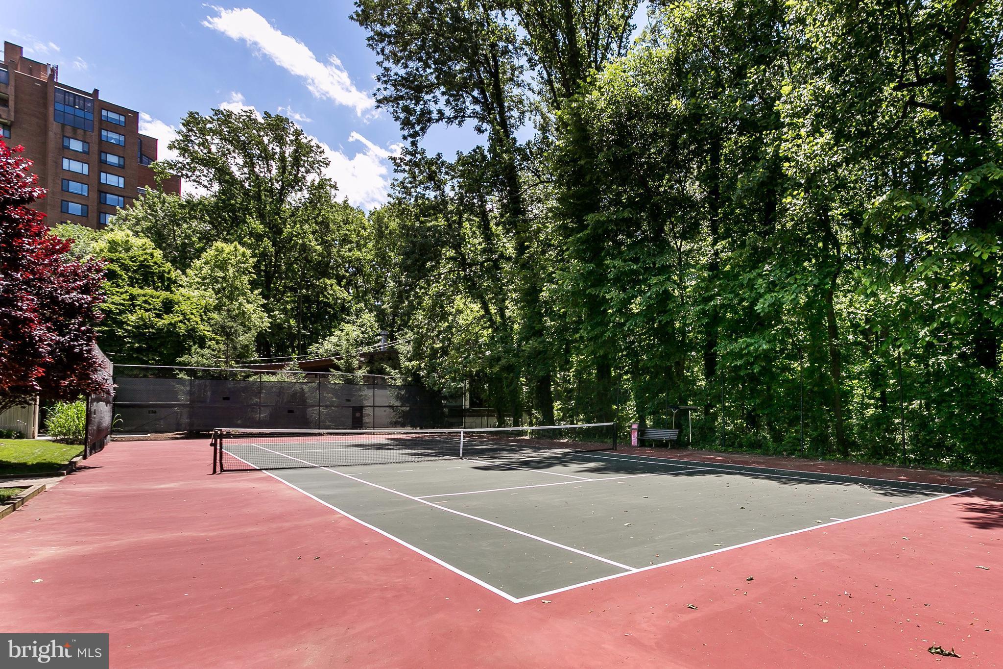 CROSS KEYS - Residential