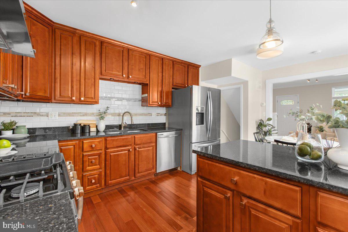 HAMPDEN HISTORIC DISTRICT - Residential