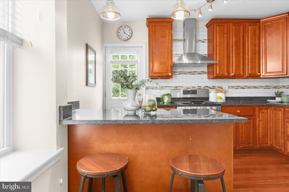 HAMPDEN HISTORIC DISTRICT - Residential