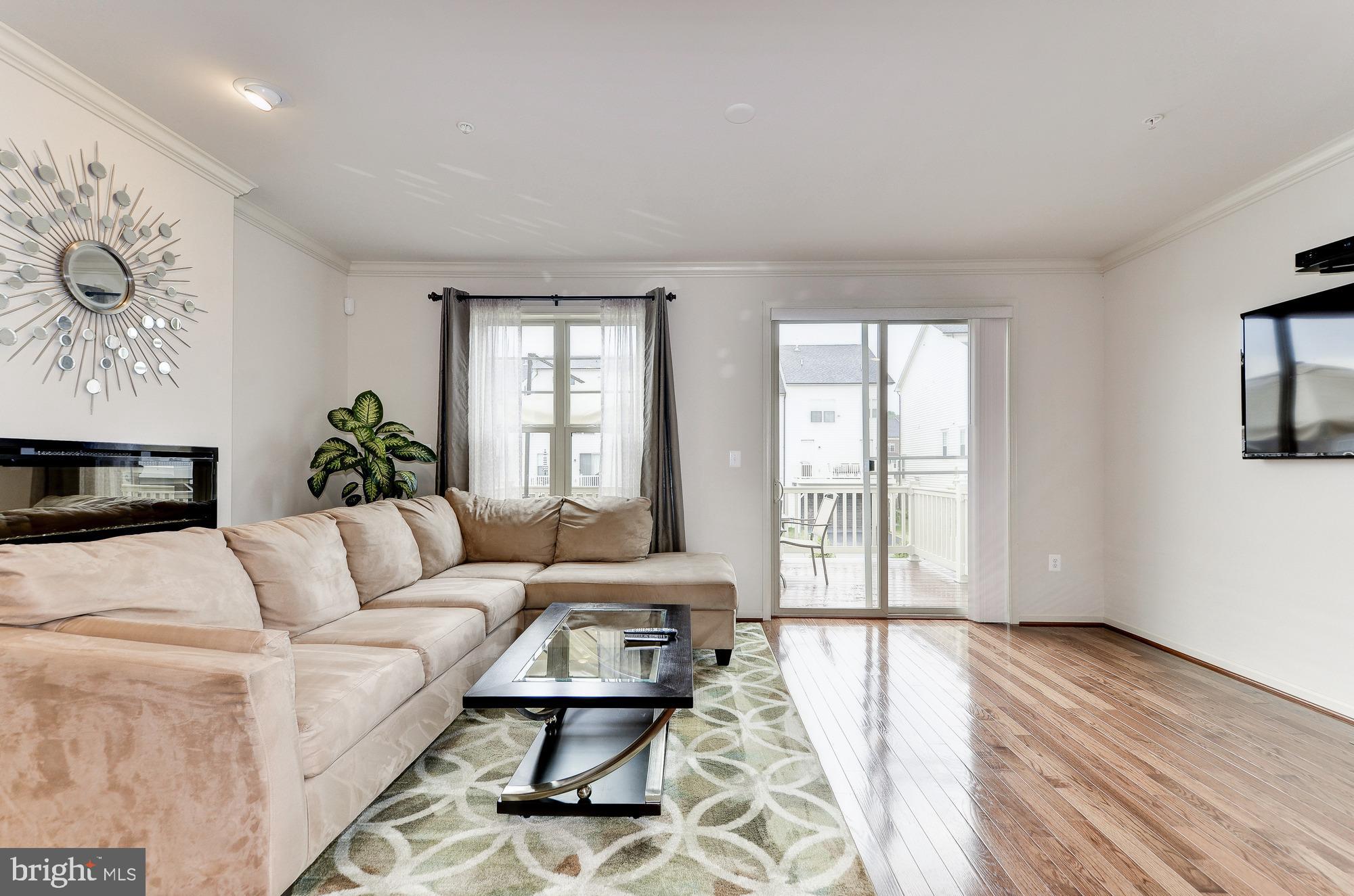 POPLAR RUN - Residential Lease